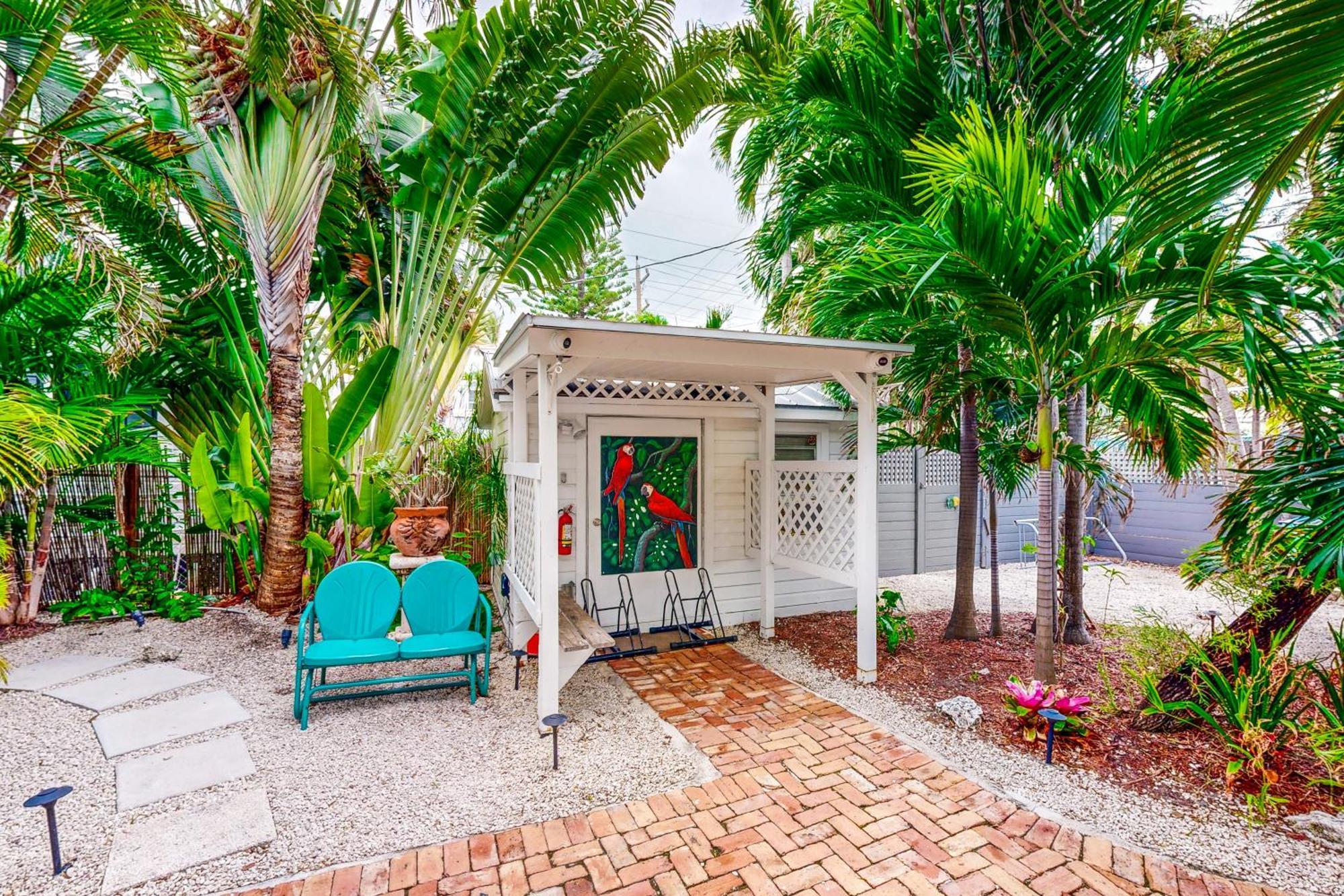 Papa's Hideaway Key West