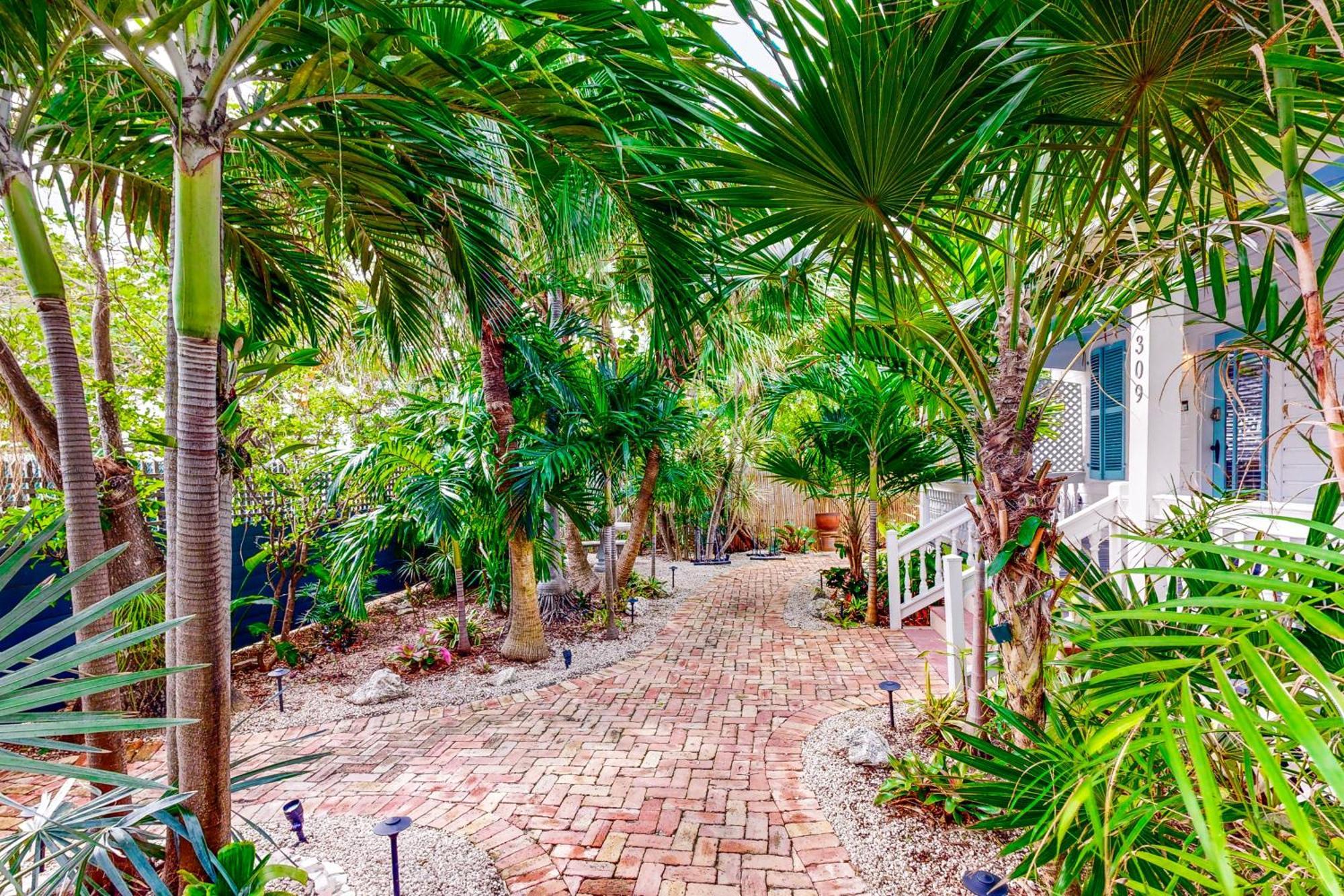 Papa's Hideaway Key West
