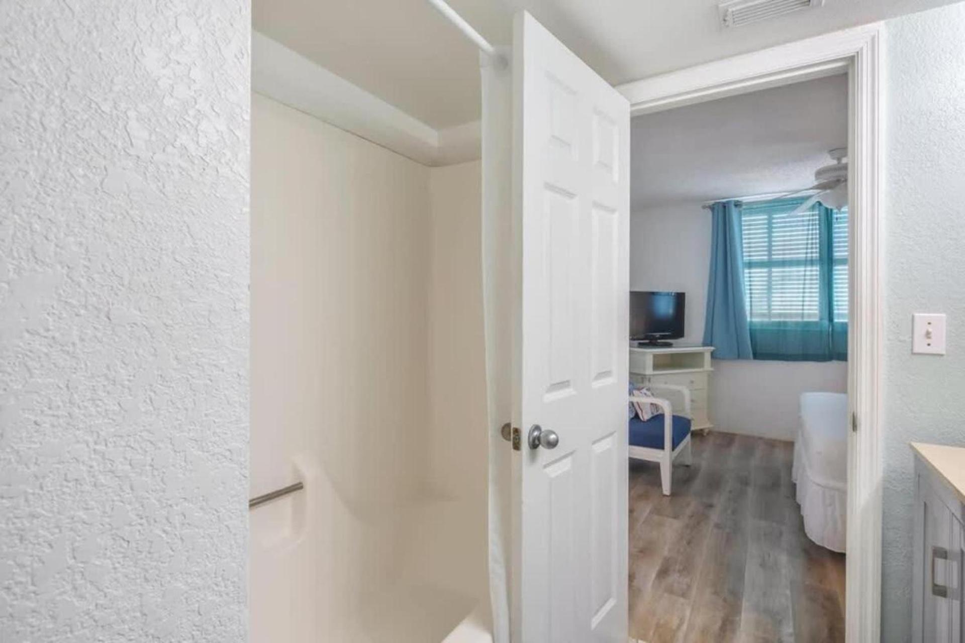 The Samana Cay - Sunrise Apartment Key West