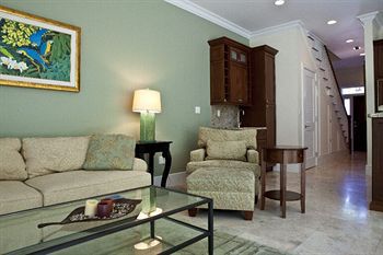 Hotel Townhomes On Windsor Key West