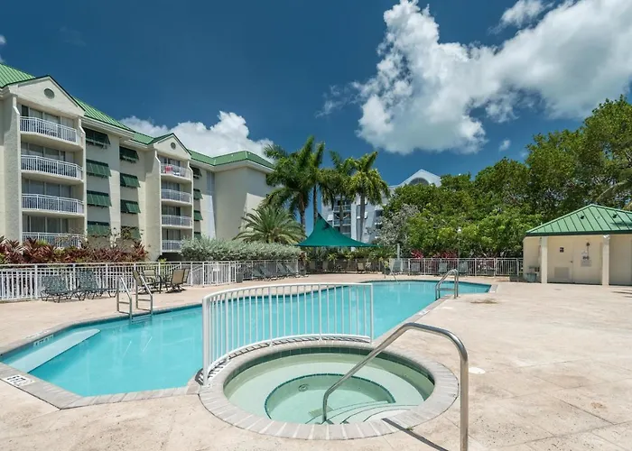 Sunrise Suites Jamaica Suite #102