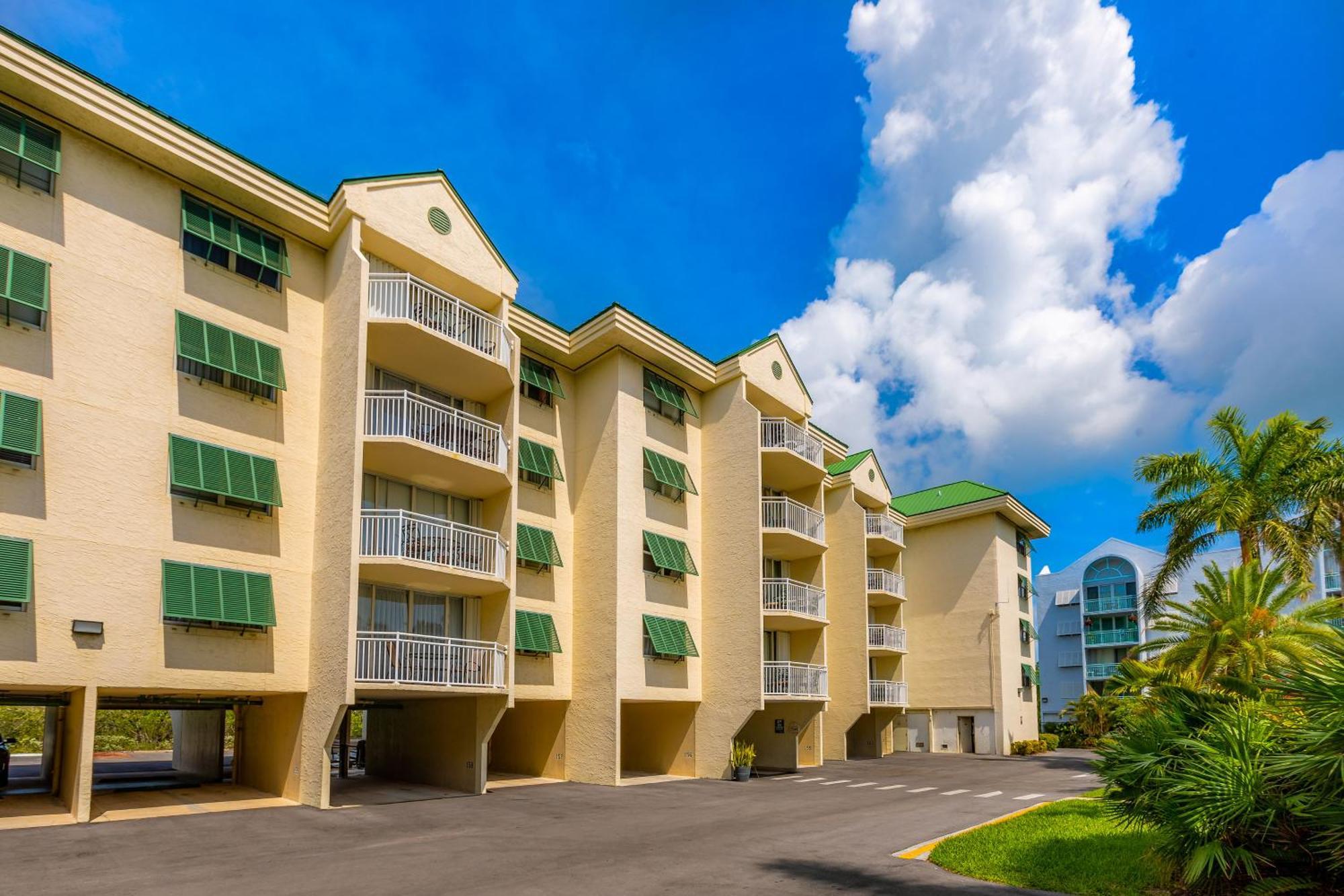 Sunrise Suites Jamaica #102 Ferienhaus Key West