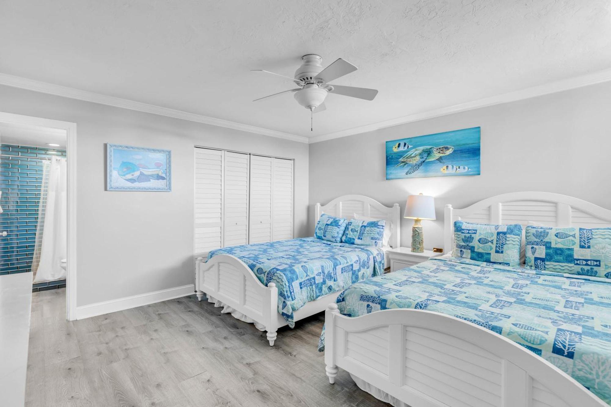 St Croix - Downtown 4x4 Waterfront Penthouse Pool Dock Pet Ferienhaus