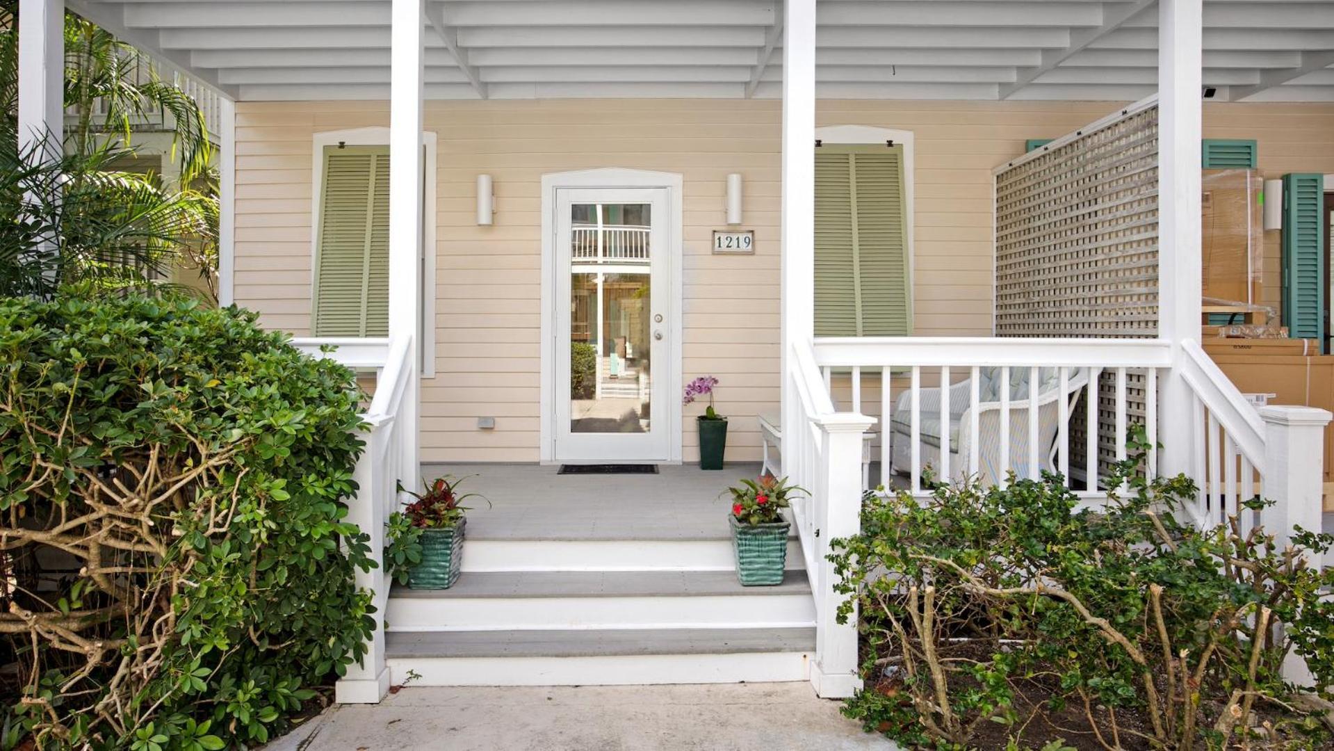 Sea Breeze Holiday home *