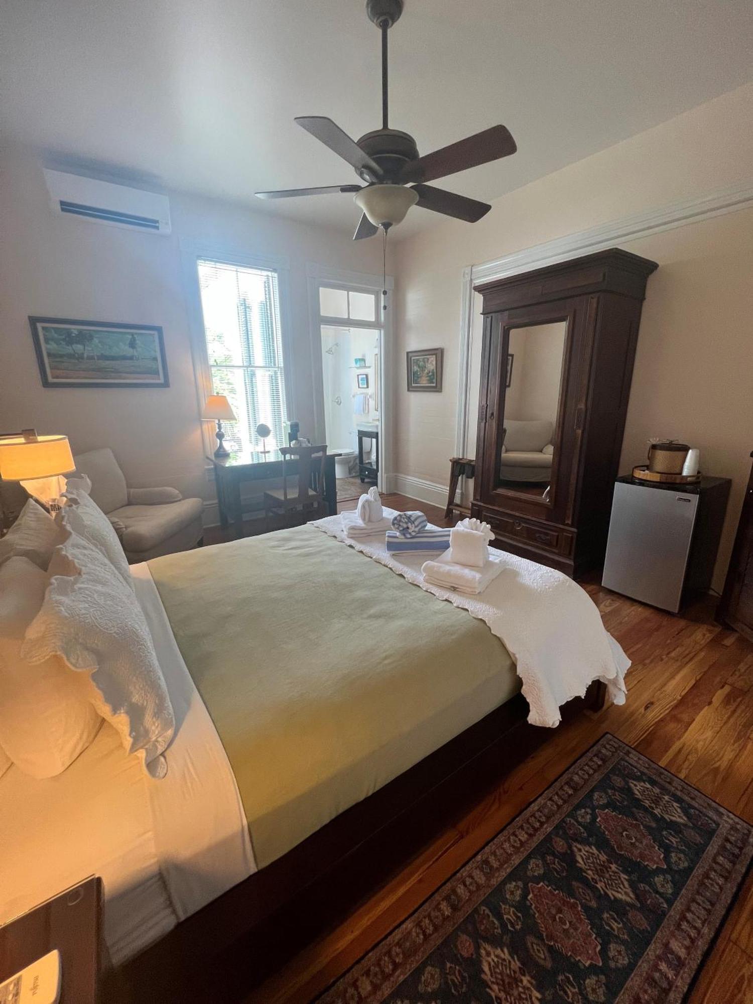 The Conch House Heritage Bed & Breakfast 3*