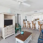 New! Cristbal Suite - Balcony, Parking & Pool!
