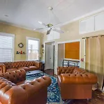 Curry House - Room 9