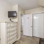 Sea Breeze -Great Location!
