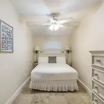 Sea Breeze -Great Location!