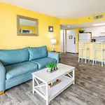 Tortuga Suite At Sunrise Suites Resort - Heated Pool, Hot Tub & Free Parking