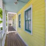 Salvador\'S Seclusion