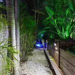 Serenity By Avantstay Guest House In Old Town W Shared Pool Month Long Stays Only