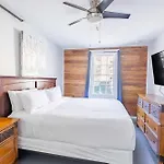 Commodore\'S Cove