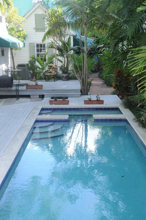Bahama Gardens - 4 Old Town Vacation Homes - Sleeps 23 Key West