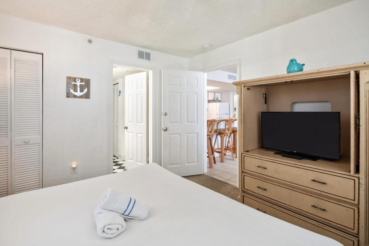 New! Cristbal - Balcony, Parking & Pool! Holiday home Key West