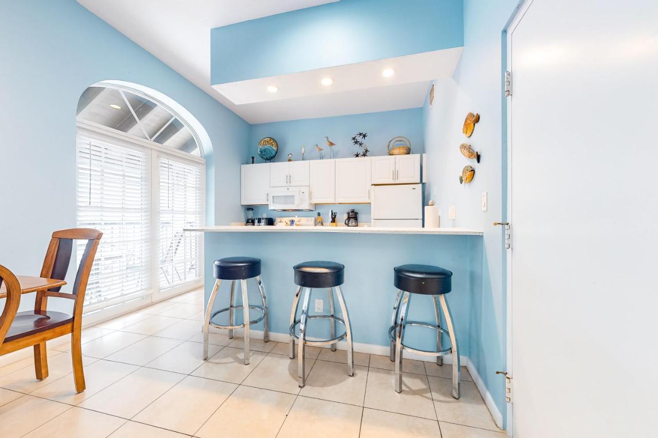 The Frontier Flat Apartment
