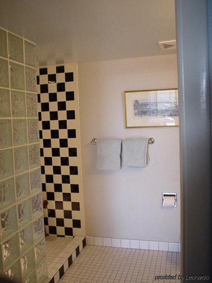 1800 Atlantic Aparthotel