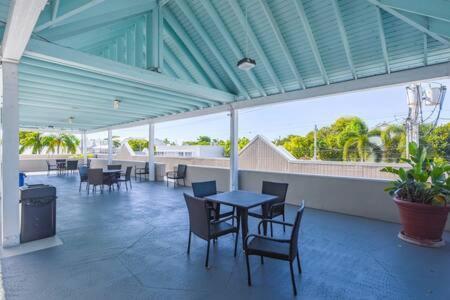 Positano -rooftop Pool On Duval Holiday home Key West