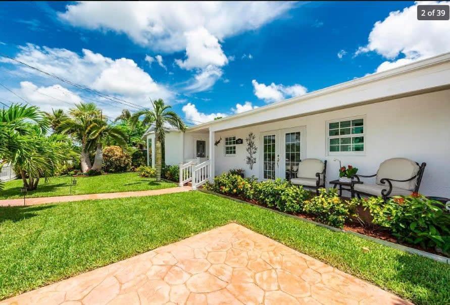 Heron House - Luxury Waterfront Holiday home