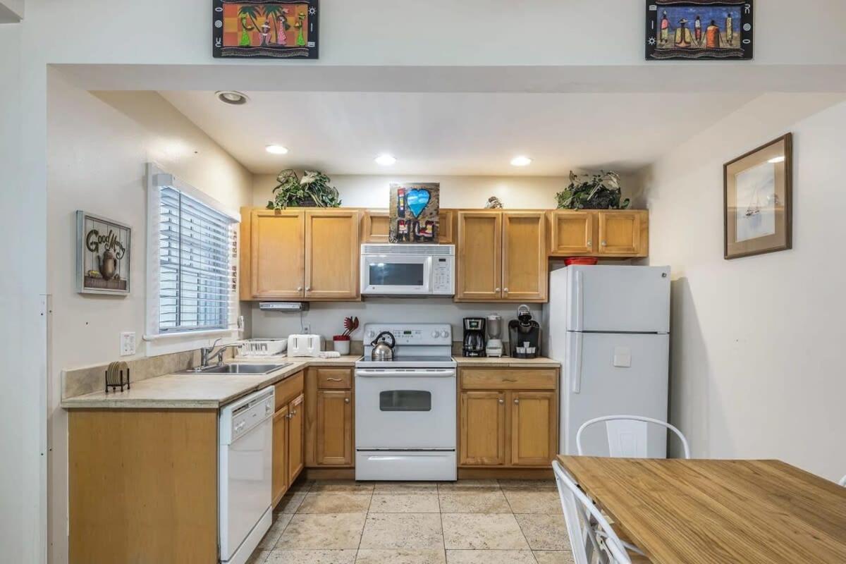 Sea Breeze -great Location! Key West