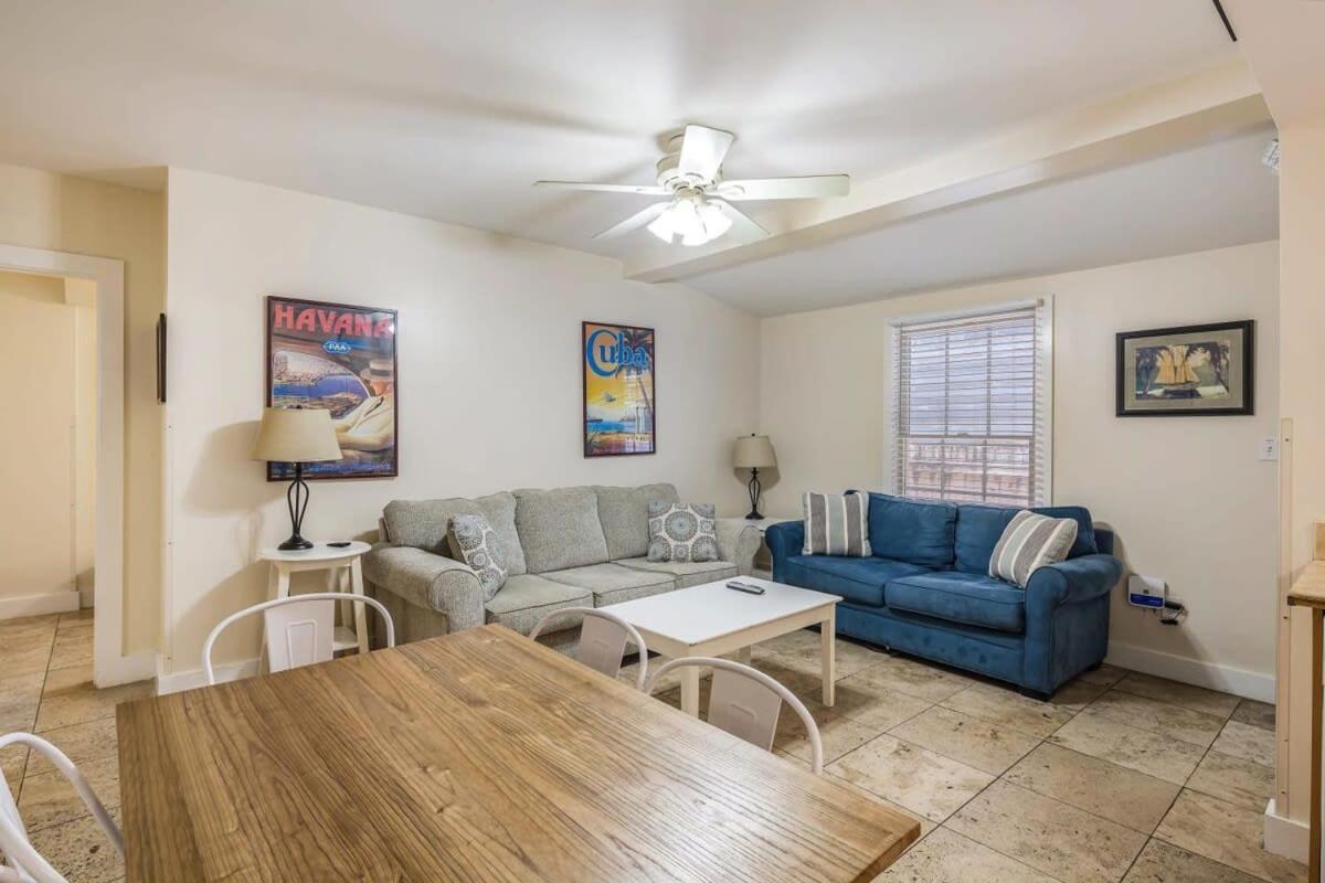 Holiday home Sea Breeze -great Location! *