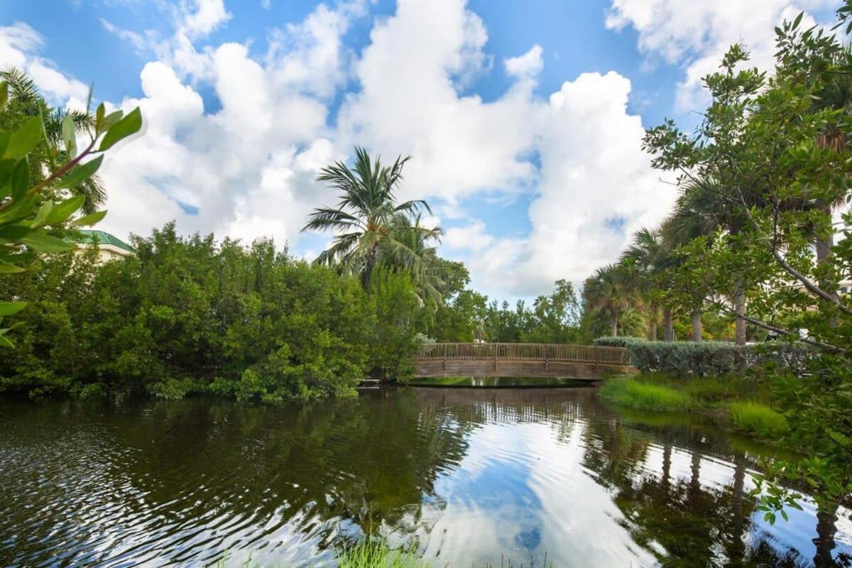 Tortuga At Sunrise - Heated Pool, Hot Tub & Free Parking *