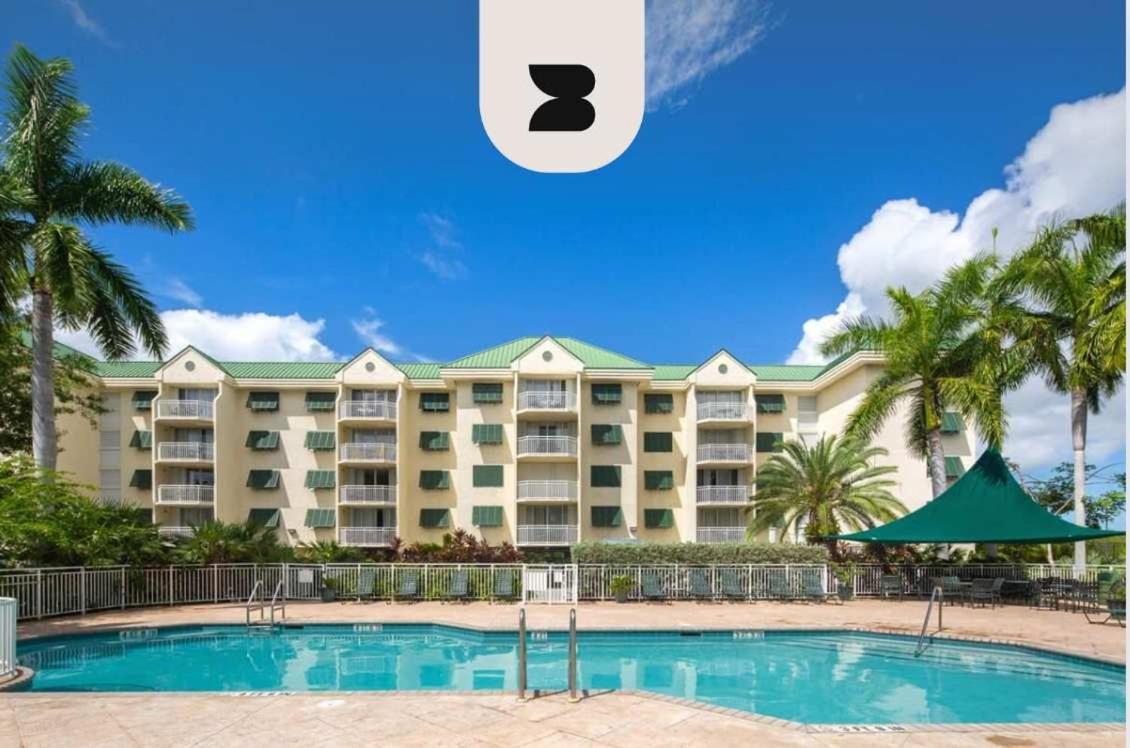 Tortuga At Sunrise - Heated Pool, Hot Tub & Free Parking Holiday home