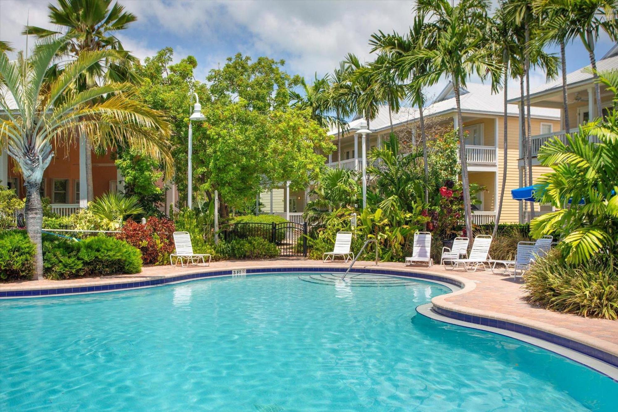 Mermaids Retreat At Coral Hammock *
