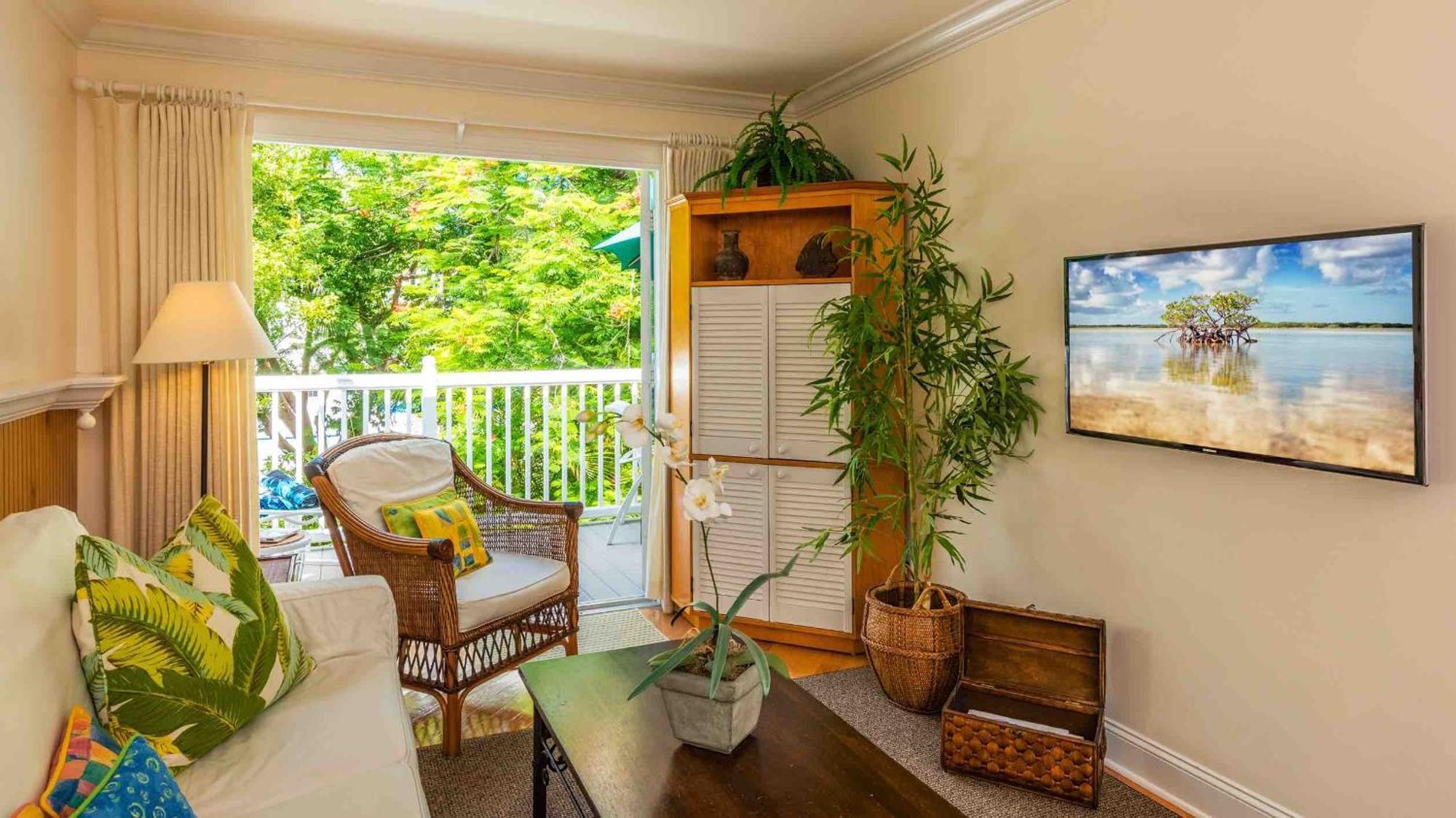 Apartment La Petite Penthouse By Last Key Realty Key West