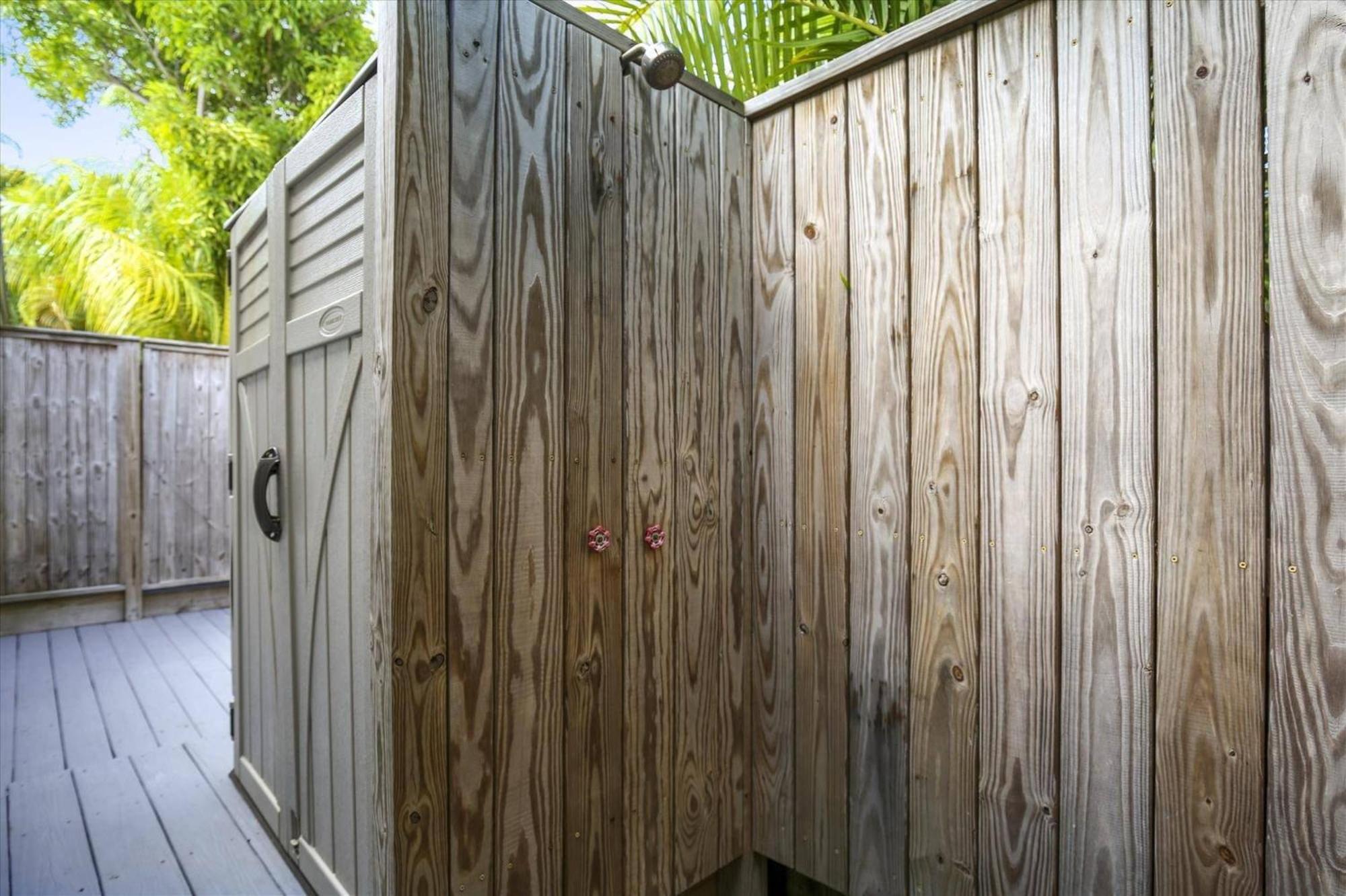 Holiday home Paradise Palms: Beachside Getaway With Outdoor Living *