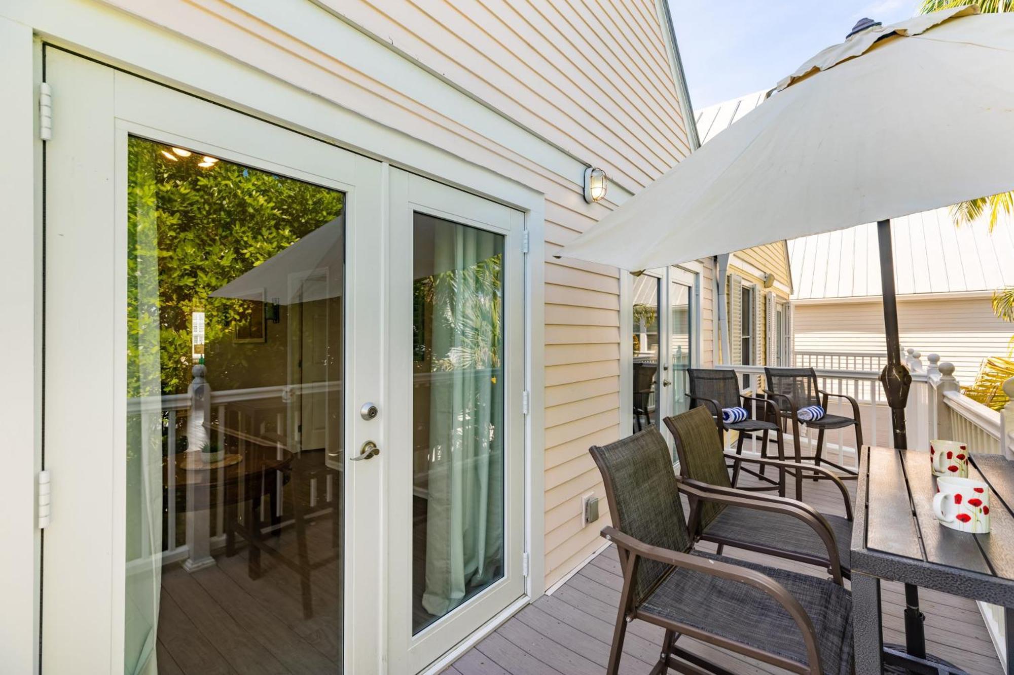 Parrot Perch By Avantstay Old Town W Shared Pool Week Long Only Holiday home Key West