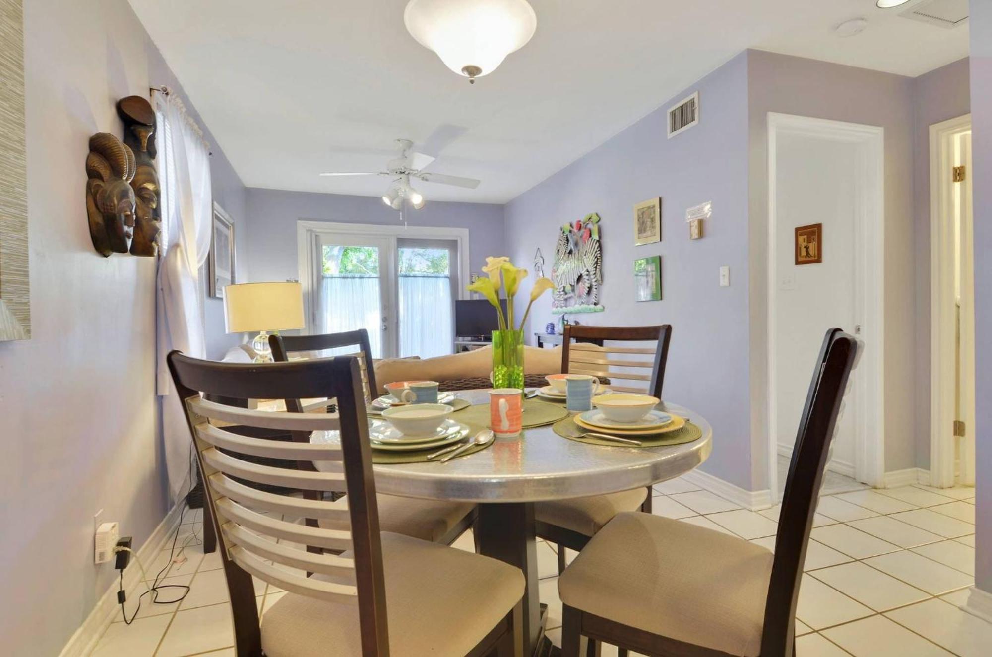 Lavender Jungle By Avantstay Great Location W Patio Shared Pool Week Long Only