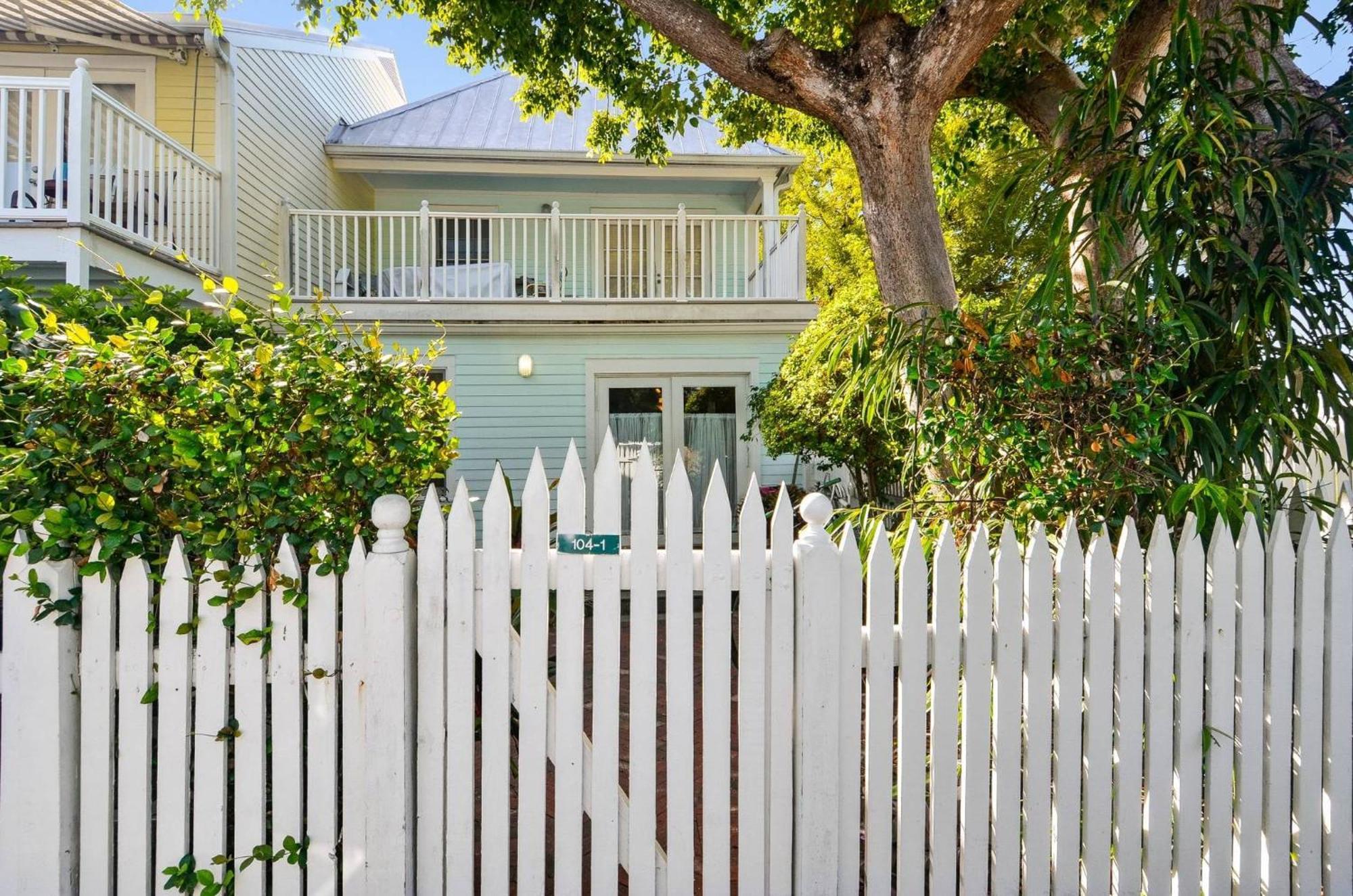 Lavender Jungle By Avantstay Great Location W Patio Shared Pool Week Long Only * Key West