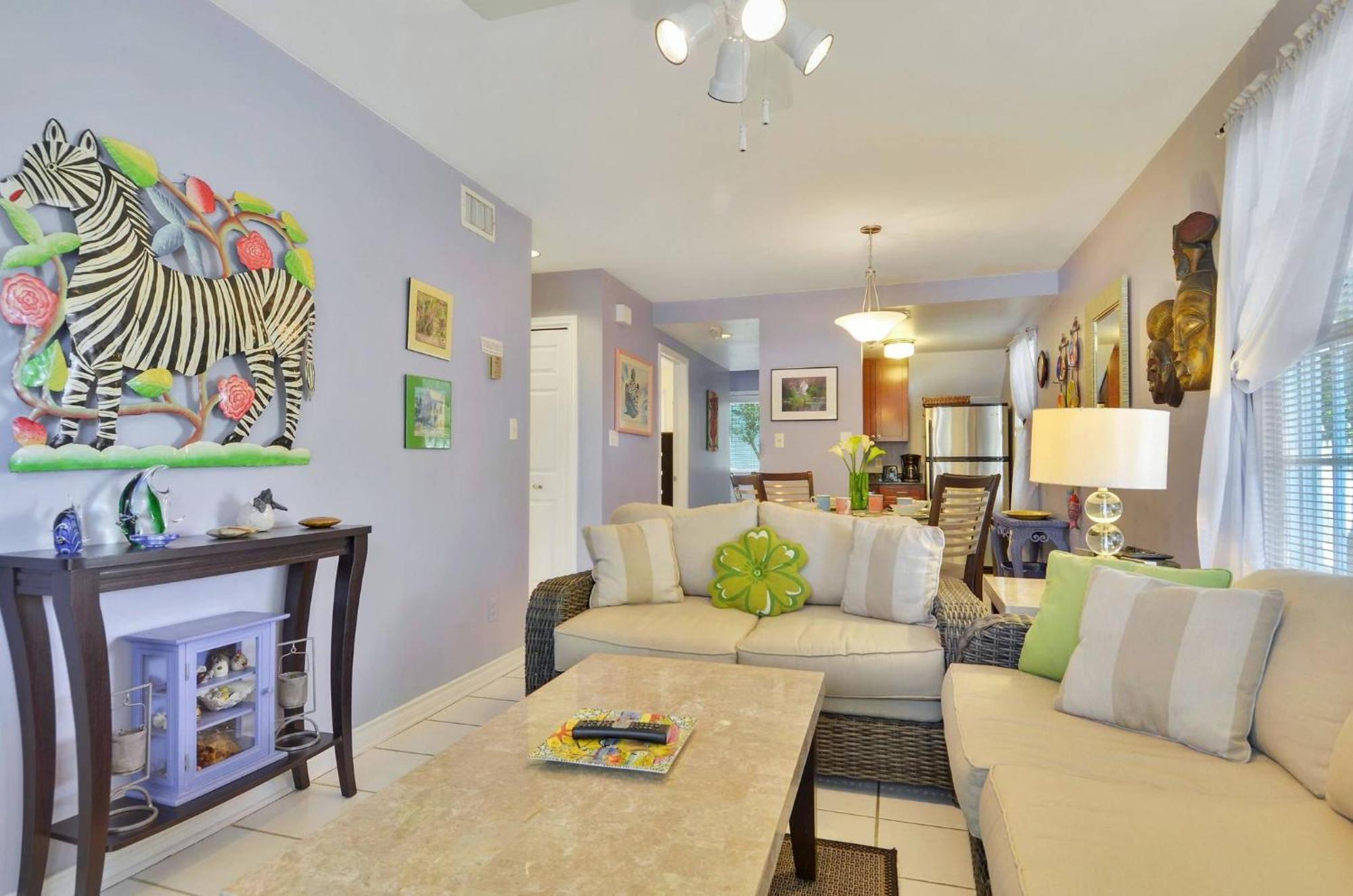 Holiday home Lavender Jungle By Avantstay Great Location W Patio Shared Pool Week Long Only Key West