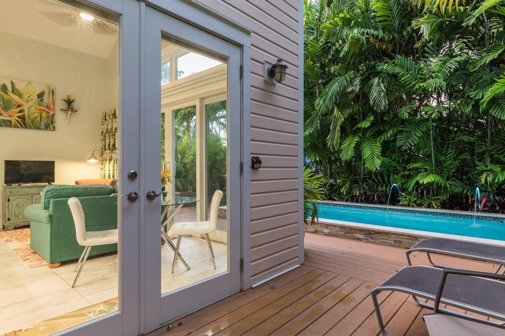 Serenity By Avantstay In Old Town W Shared Pool Month Long Only * Key West