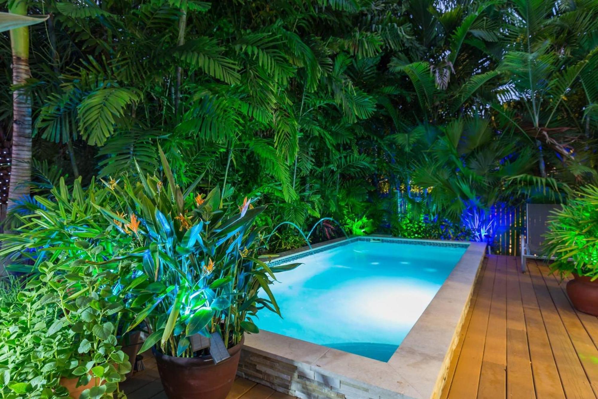 Serenity By Avantstay In Old Town W Shared Pool Month Long Only * Key West