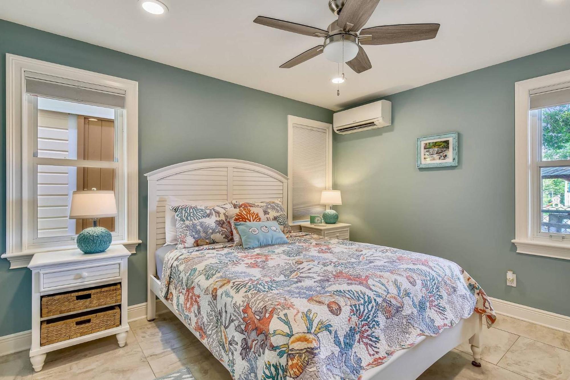 Holiday home Serenity By Avantstay In Old Town W Shared Pool Month Long Only