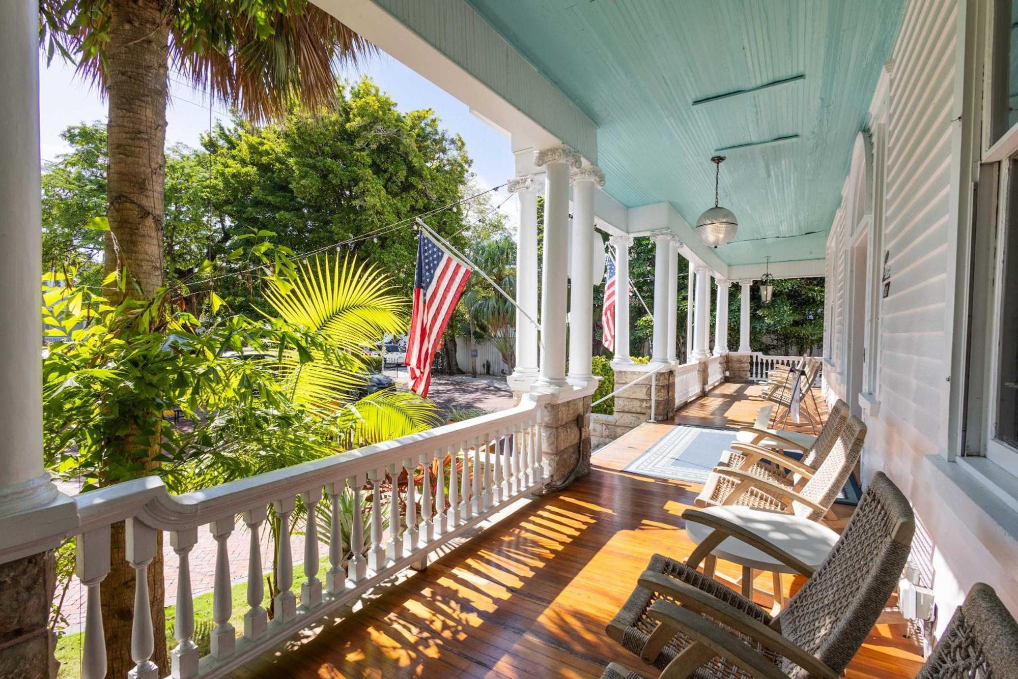 Classic Queen - Curry Mansion With Heated Pool Gasthof *