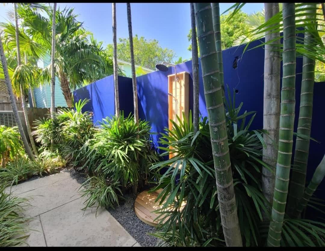 Three Duval Street W Parking And Pool Holiday home Key West