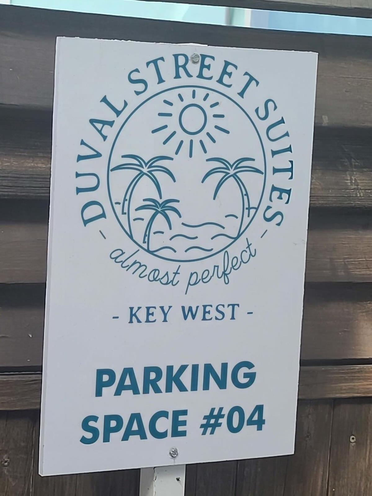 Three Duval Street W Parking And Pool Holiday home Key West