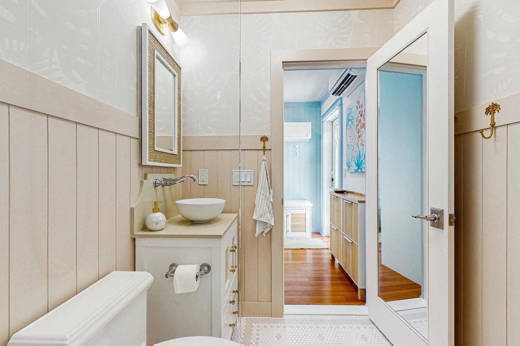 Periwinkle Place Apartment