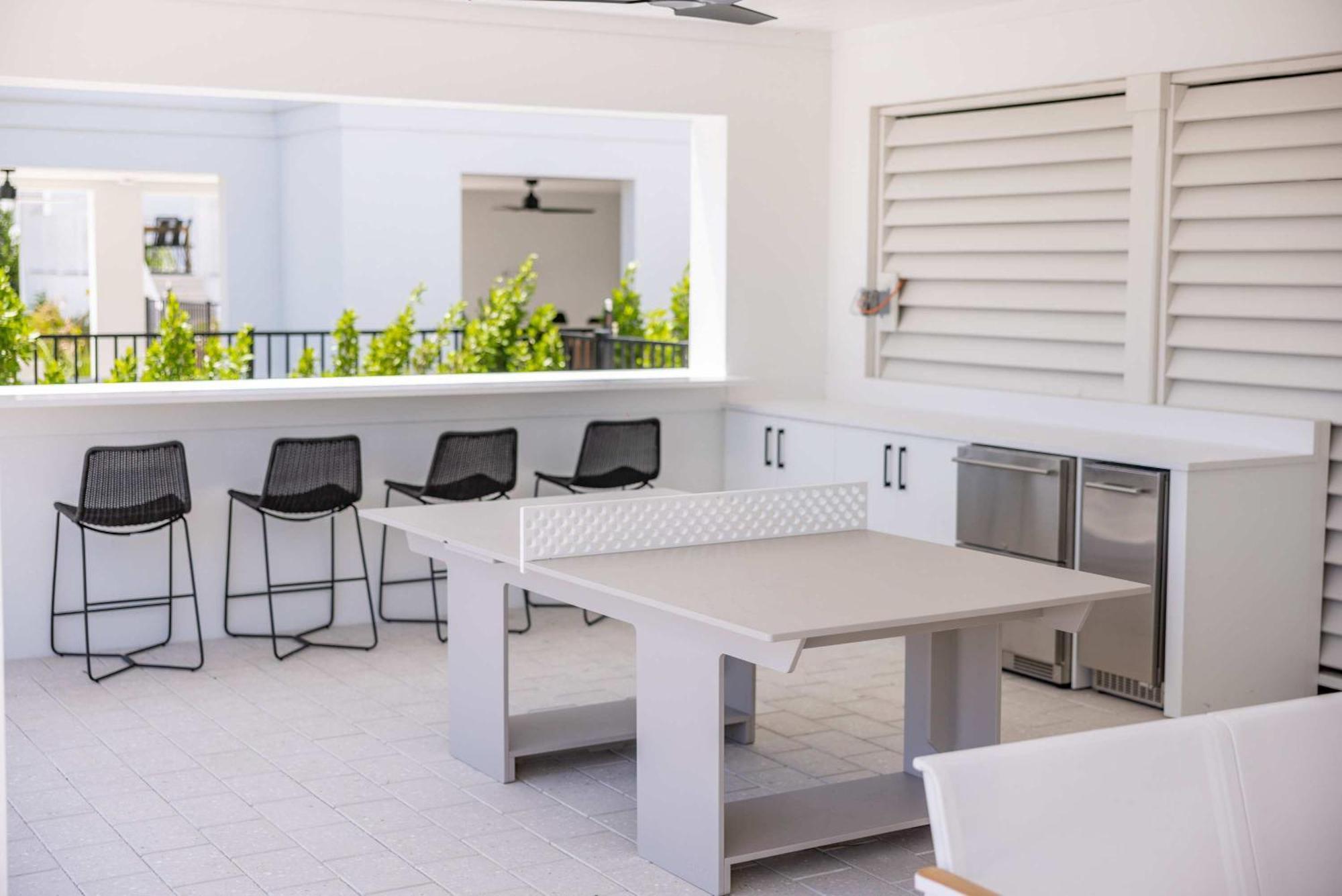 Parking Pool Dock - Starboard House Holiday home Key West