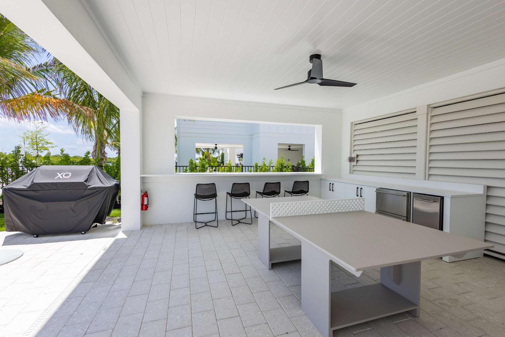Parking Pool Dock - Starboard House Key West