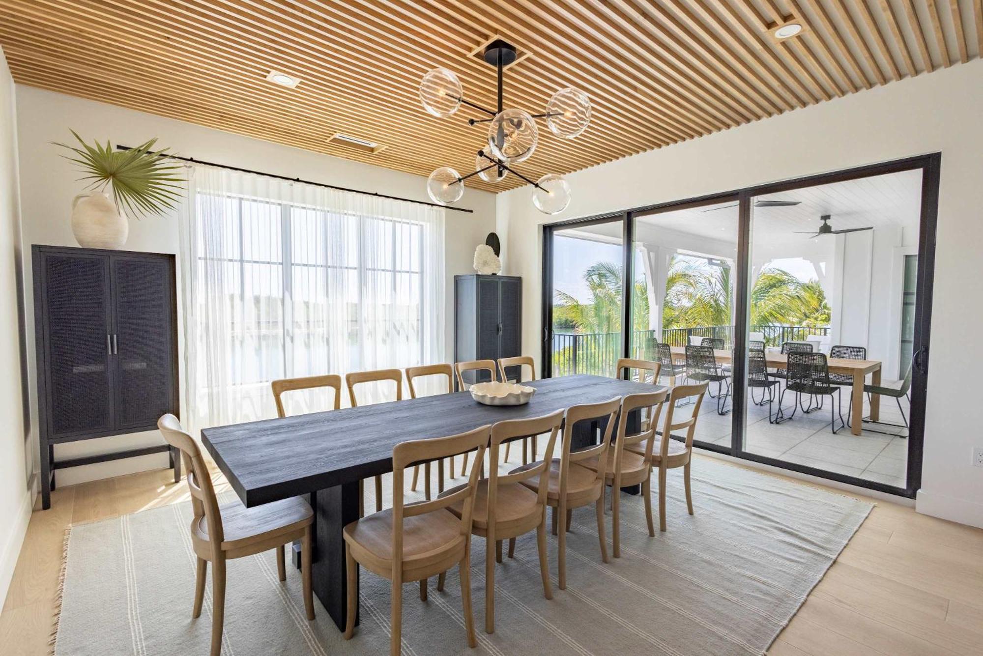 Parking Pool Dock - Starboard House