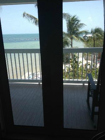 Coconut Apartment *