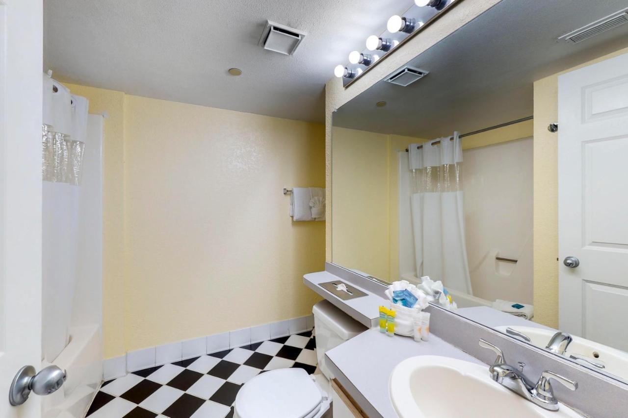 Sunrise Suites Martinique #108 Holiday home Key West
