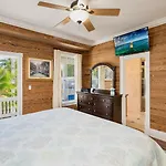 Villa Olivietta By Last Key Realty
