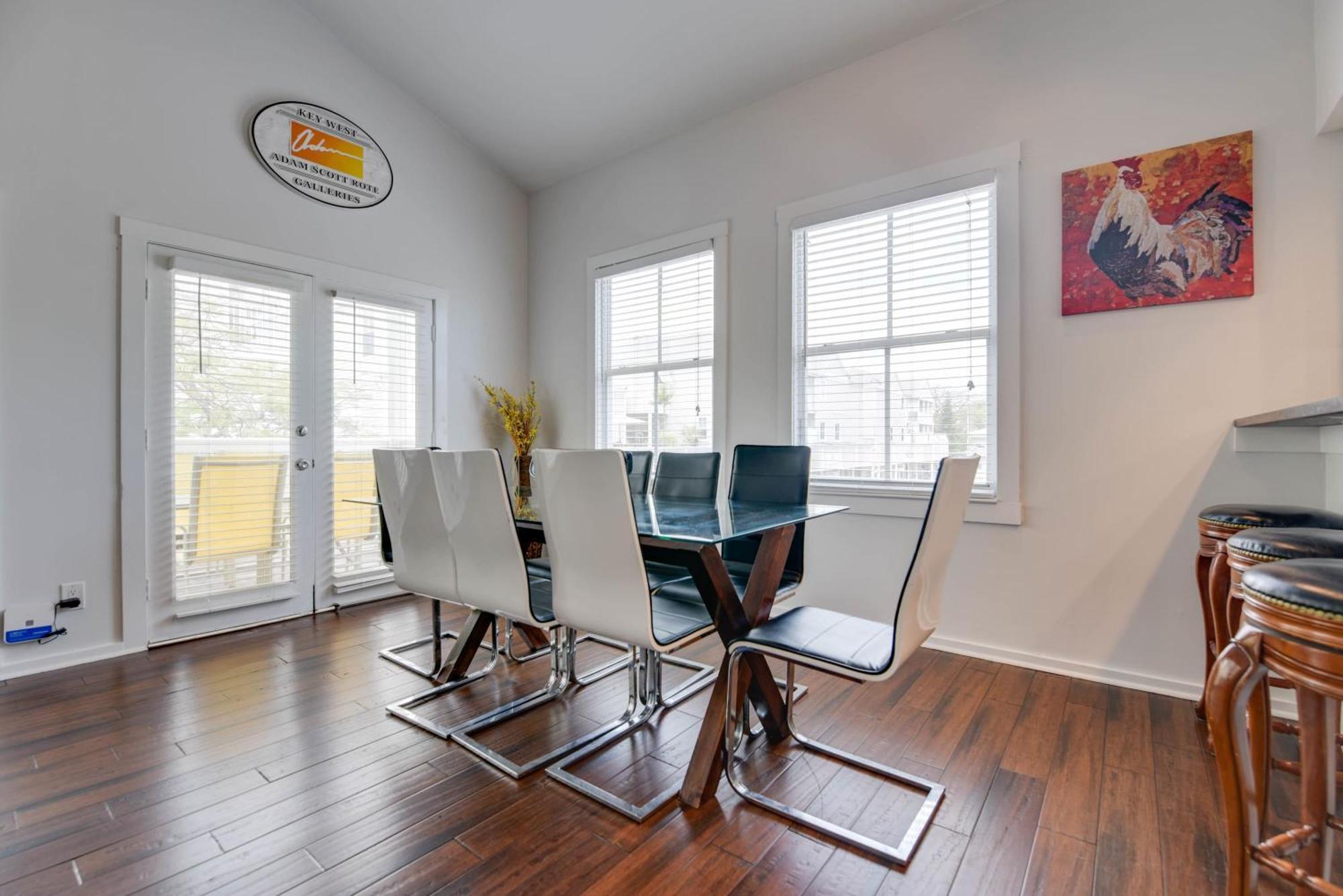 Holiday home Casa Key West-pool & Free Parking *