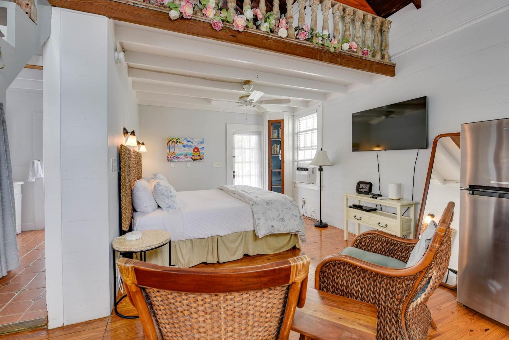 New Rose Retreat - Pool & Parking Holiday home *