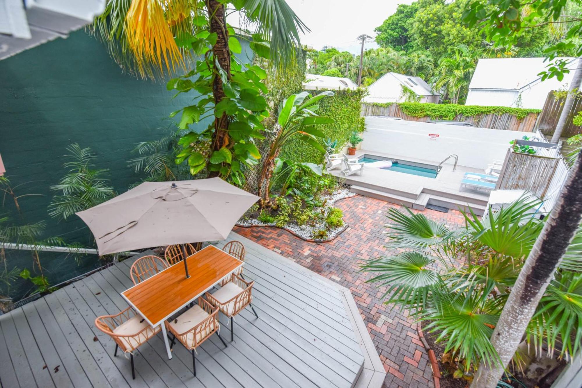 Holiday home New Rose Retreat - Pool & Parking *
